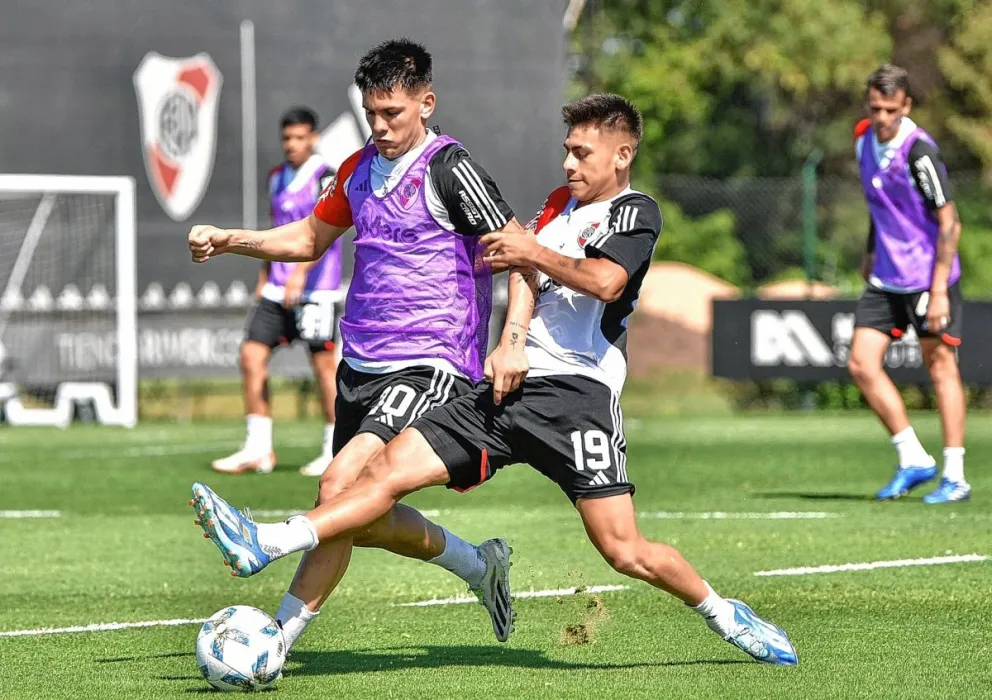 Independiente y River chocan en Avellaneda por la punta