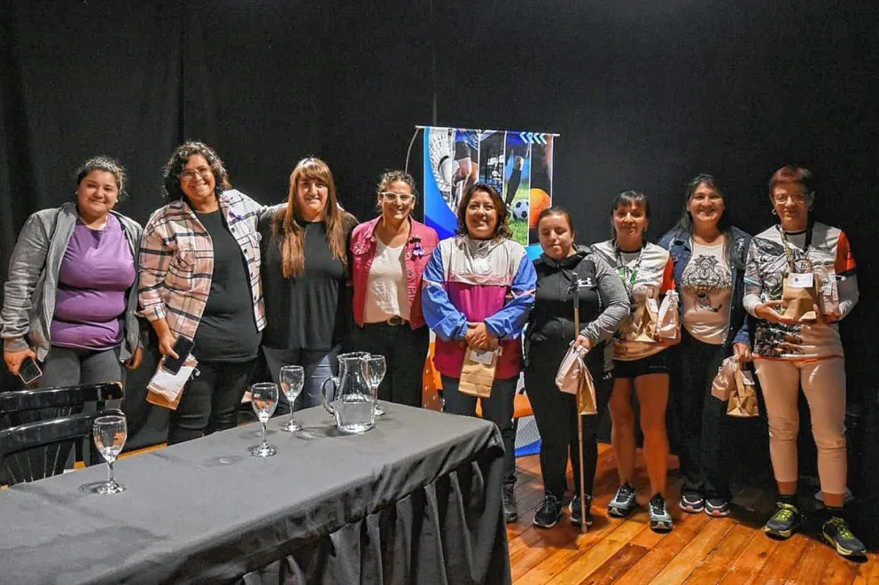 En Sarmiento se homenajeó a mujeres destacadas por su historia de superación, compromiso social y en el deporte