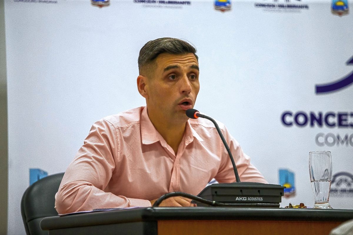 El concejal comodorense se refirió a los dichos del legislador libertario.