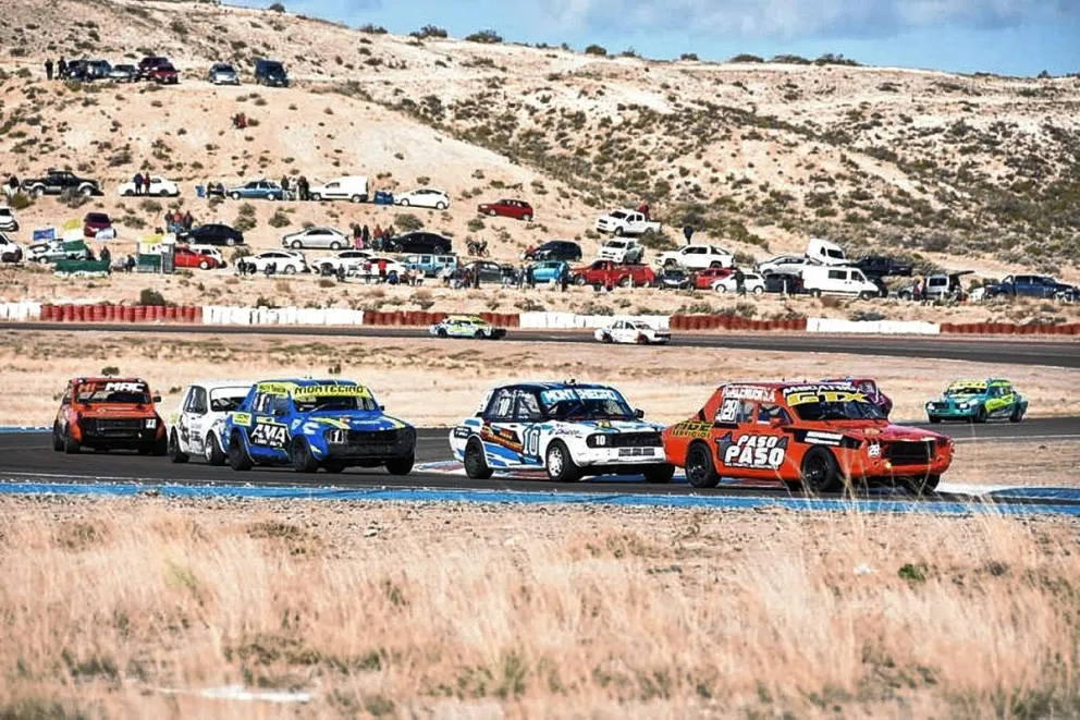 Trelew espera más de 110 autos para la primera carrera del año