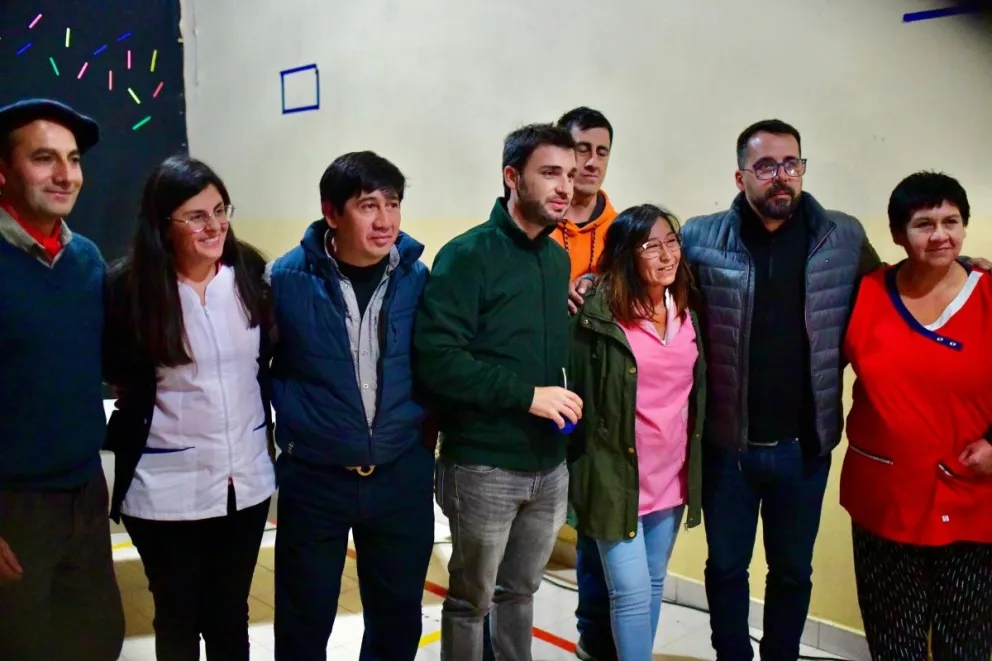 Torres participó de la presentación de la primera aula virtual interactiva en Alto Río Percy