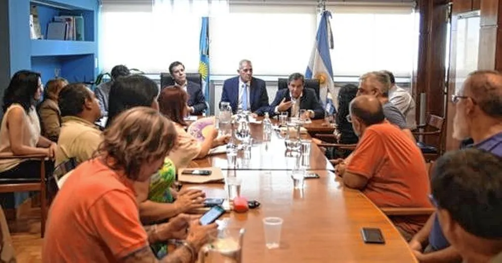 Siguen las discusiones entre docentes y Provincia por los salarios y la pérdida de fondos nacionales