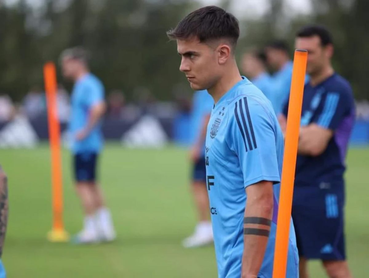 La Selección argentina confirmó la baja de otro futbolista y aguarda por la evolución de Messi