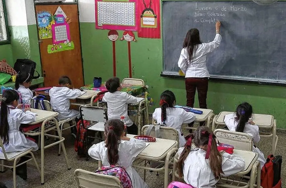 Ratifican que se implementará “la quinta hora” en las escuelas primarias
