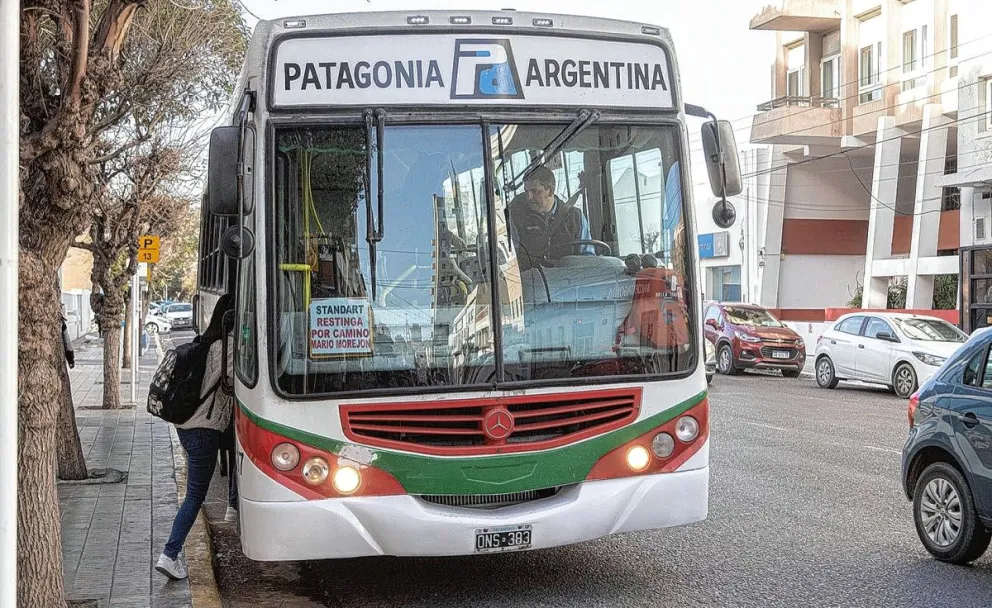 Con solo 8 inscriptos, hoy se realizan las audiencias públicas por los aumentos del boleto de colectivo