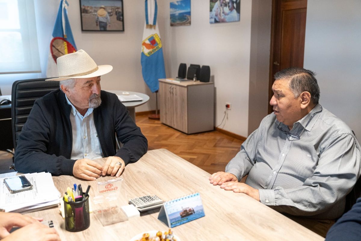 Macharashvili mantuvo un encuentro con Jorge Ávila para delinear acciones ante la partida de la empresa YPF