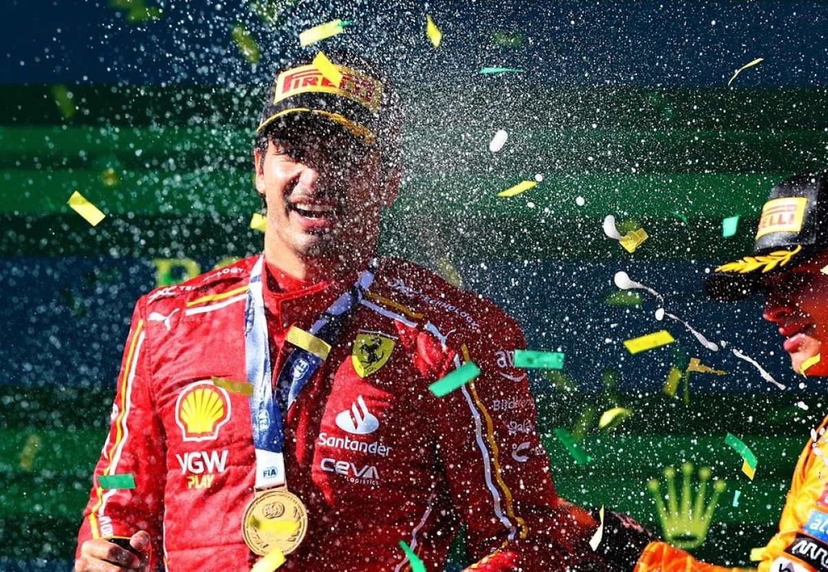 Sainz lideró el 1-2 de Ferrari en Australia tras el abandono de Verstappen