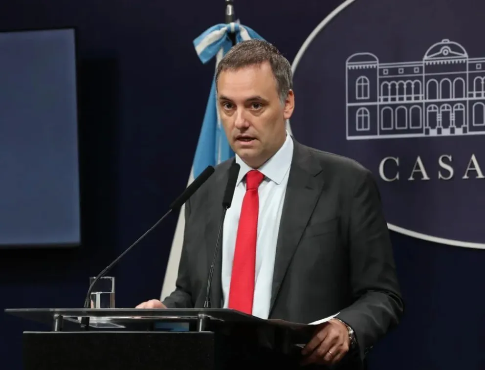El Gobierno suspendió cooperativas creadas entre 2020 y 2022 y aclaró que son 15 mil los contratos del Estado que caerán