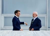 Macron y Lula inauguraron un submarino construido en Brasil con tecnología francesa
