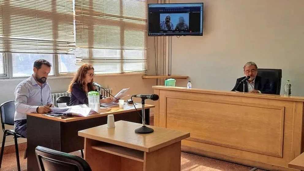 Gitano quedó detenido por una estafa en Esquel y le embargarán diez vehículos