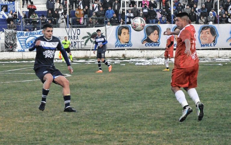 Huracán y Jorge Newbery, le ponen calor al clásico
