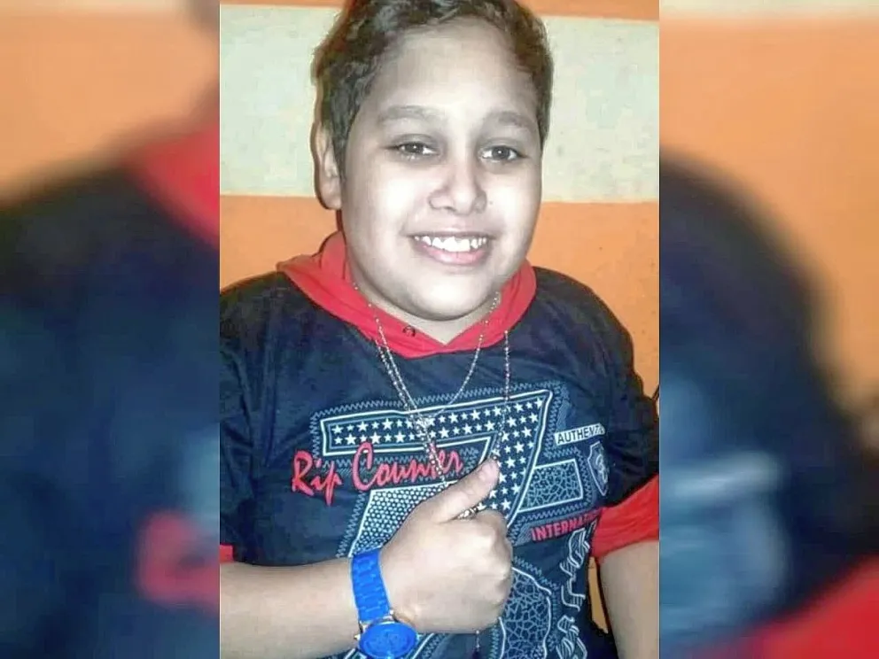 Madre vende tortas fritas y calzones rotos para comprar medicamento vital para su hijo