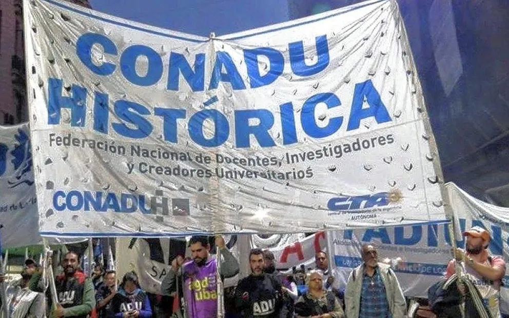 Paro de docentes universitarios el 10 y 11 de abril