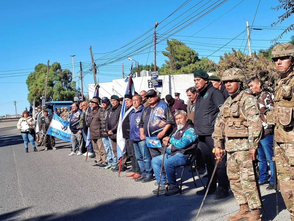 El barrio Rodriguez Peña realizó su tradicional acto por el 2 de Abril