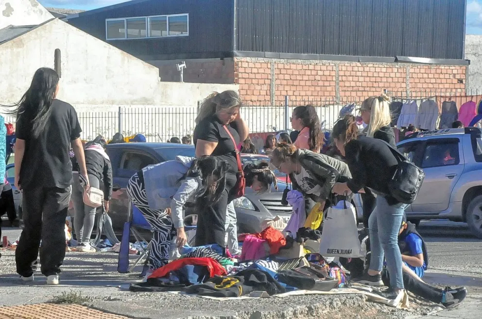Ferias y ventas callejeras convertidas en sinónimo de la lucha contra la inflación