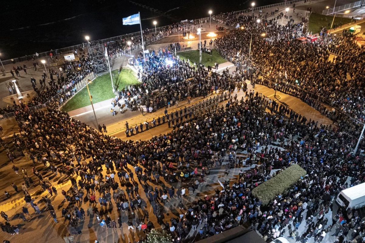Desvíos y cortes de tránsito en Comodoro Rivadavia por los actos en el monumento a los “Caídos en Malvinas”