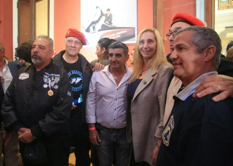 El Gobierno cambió el nombre del “Salón de los Pueblos Originarios” en Casa Rosada por “Héroes de Malvinas”