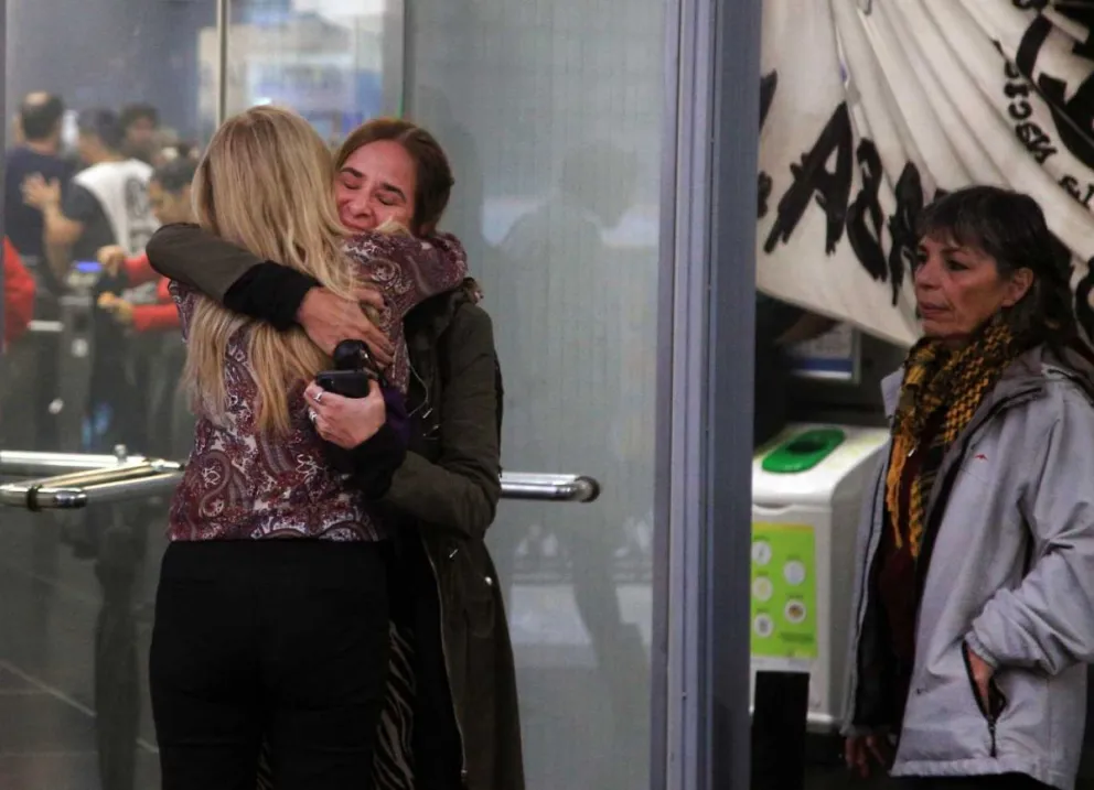 Trabajadores del CONICET fueron informados en la puerta del organismo que habían sido despedidos