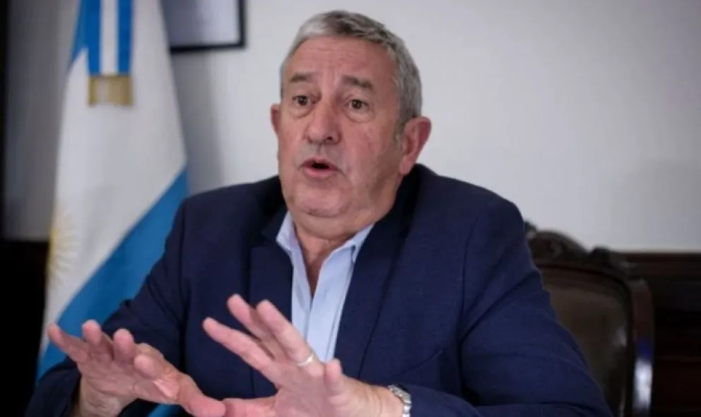 En medio del tarifazo de energía, Cobos presentó un proyecto para cambiar el huso horario de Argentina