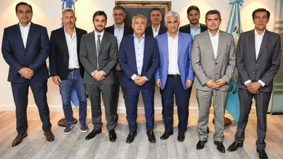 Gobernadores de JxC acuerdan demandas antes de reunirse con el Ejecutivo