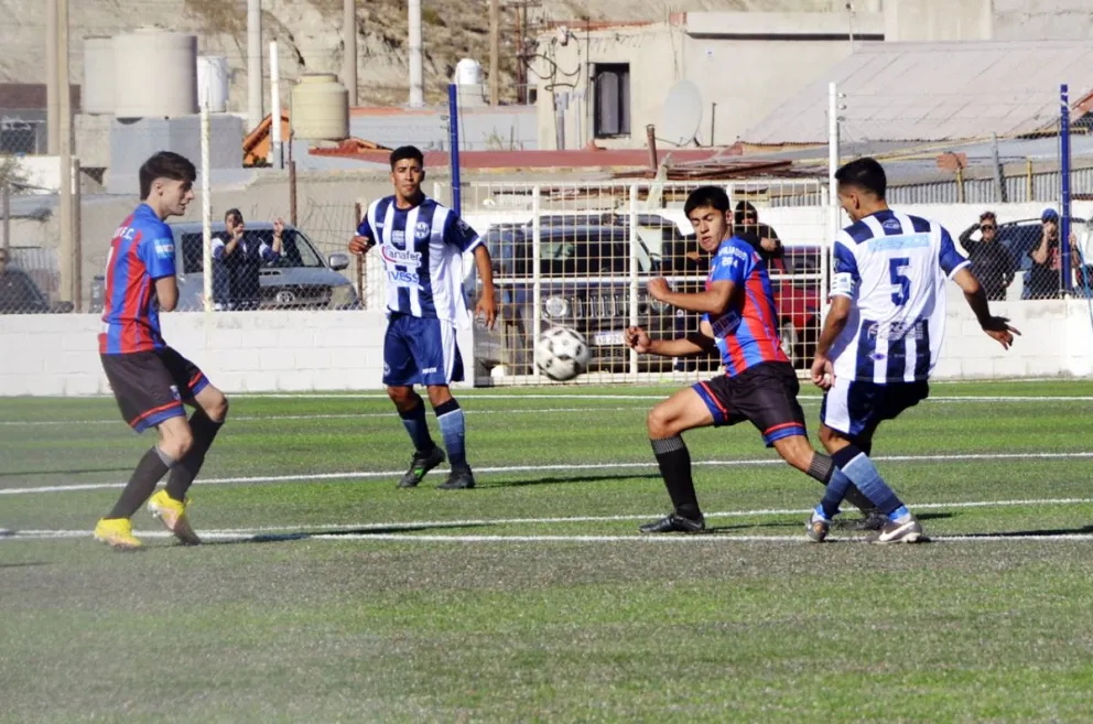 En el ascenso, podría haber un partido nocturno