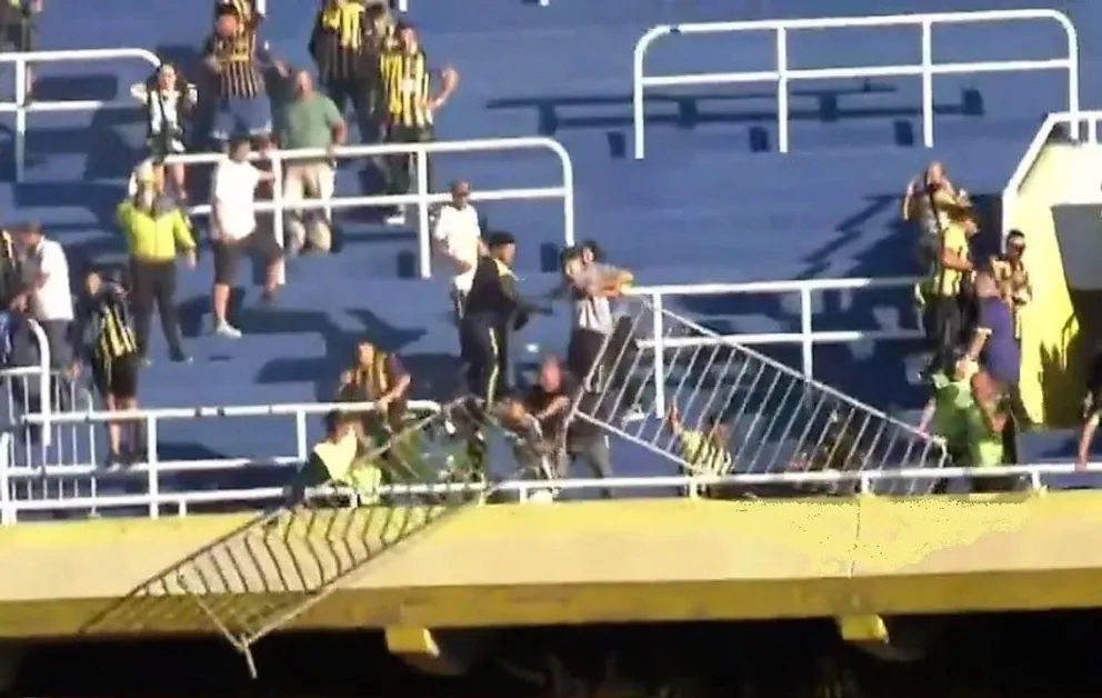 Conmebol abrió expediente disciplinario a Rosario Central tras agresión a futbolista de Peñarol en Libertadores