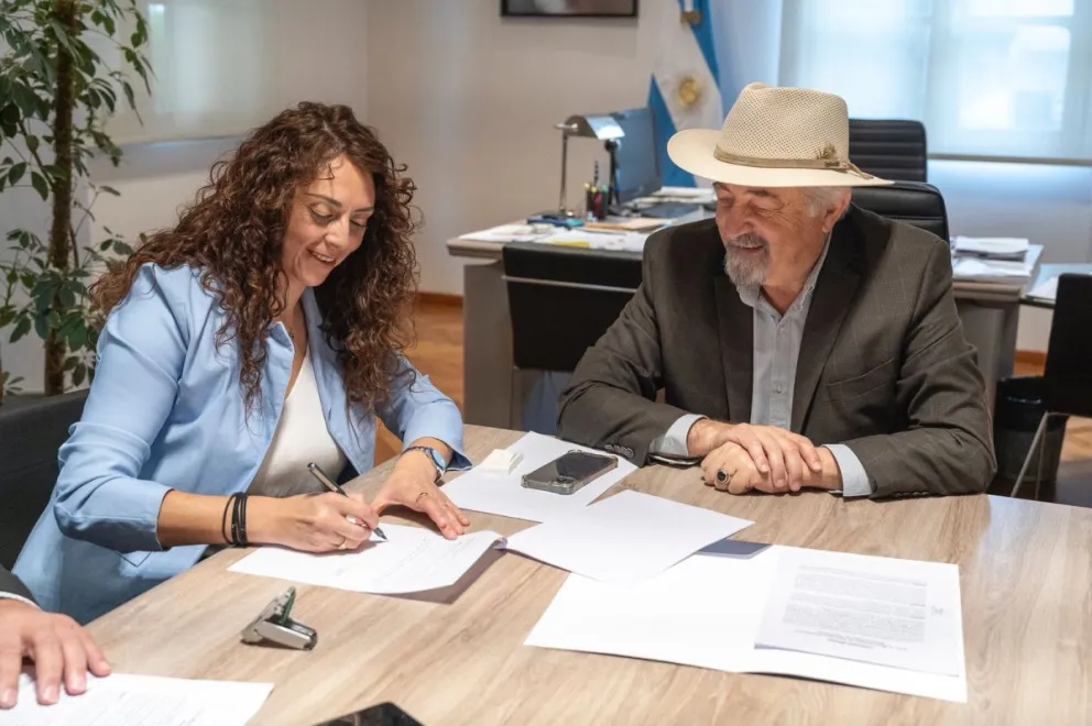 Macharashvili firmó un importante convenio con su par de Camarones
