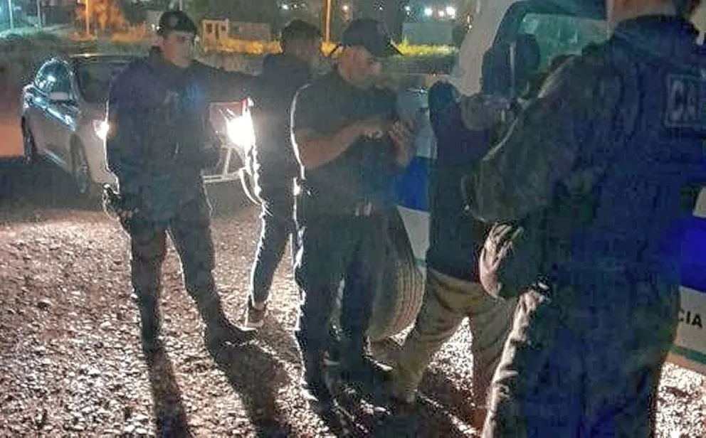 Brutal ataque contra un joven en medio de una batalla campal