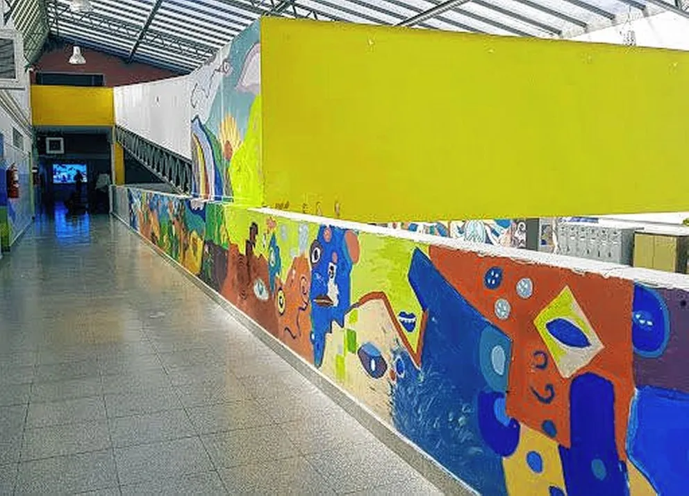De 24 baños, la Escuela de Arte tiene habilitados solamente 8
