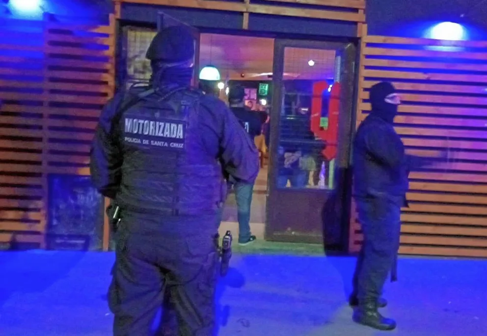 Detectan irregularidades en locales nocturnos de Deseado