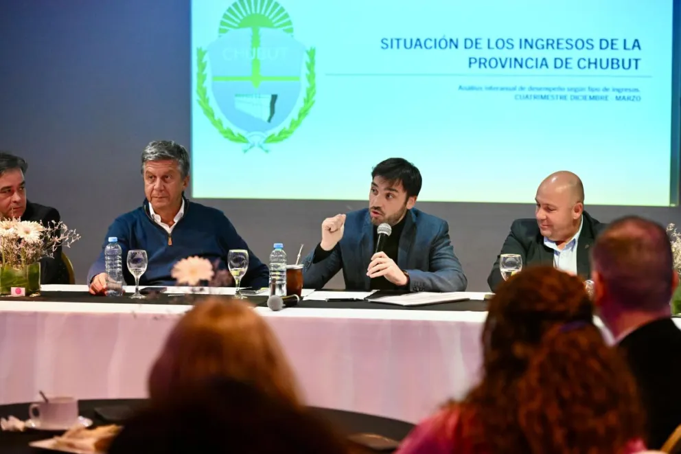 Torres: “Desactivamos la bomba financiera, pero hay que seguir siendo austeros y eficientes”