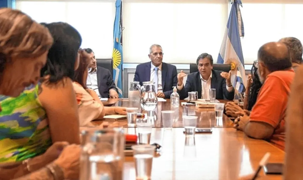 El Gobierno aceptó modificar el nomenclador docente  para aumentar el básico testigo: de $157.000 a $ 182.000