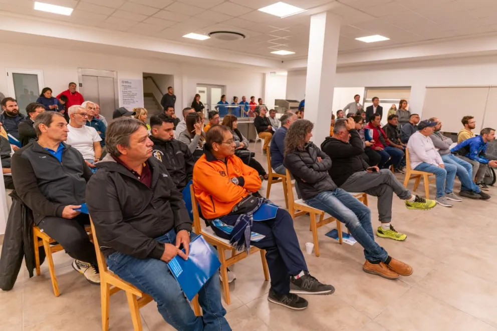 El Municipio informó a las instituciones deportivas la metodología de trabajo a implementarse en el Hotel Deportivo
