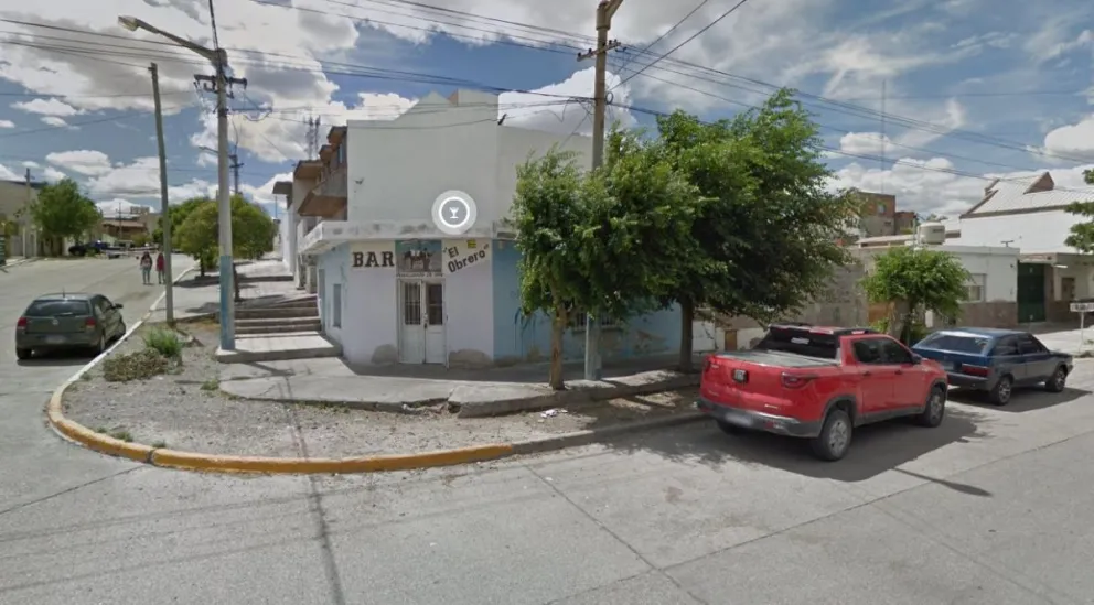 Dueño de bar hirió a cliente con pedazo de una botella al quejarse por el costo de una cerveza