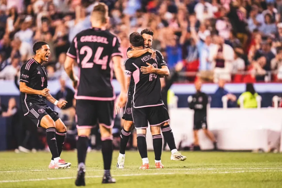 Con un impecable Messi, Inter Miami le ganó a Kansas City y escaló a la punta de la MLS