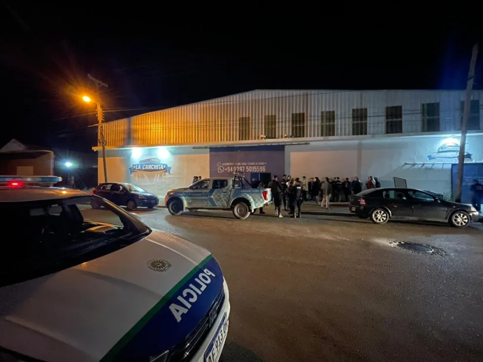 Clausuraron un salón donde se desarrolla una fiesta sin habilitación