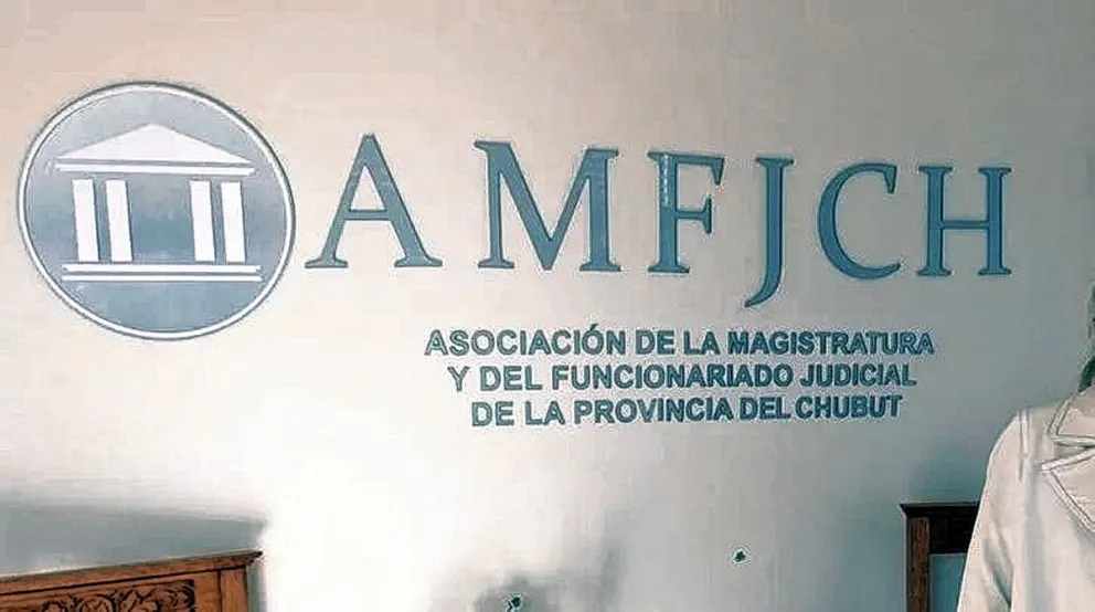 Desde AMFJCH cuestionaron la denuncia por parte de funcionarios provinciales contra fiscales