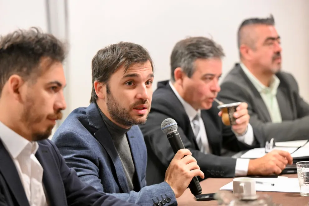 Torres encabezó una nueva reunión del gabinete provincial