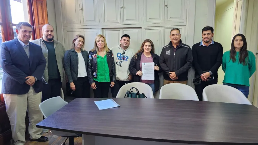 Comodoro Turismo firmó un convenio con la UNPSJB para promover la práctica profesional de estudiantes de Geografía