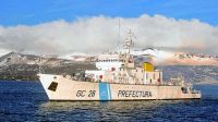Prefectura detectó dos buques navegando en aguas argentinas frente a Comodoro