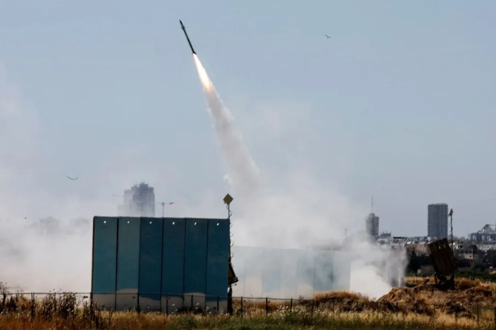 Crece la tensión en Medio Oriente: Israel atacó una base militar en Irán como represalia