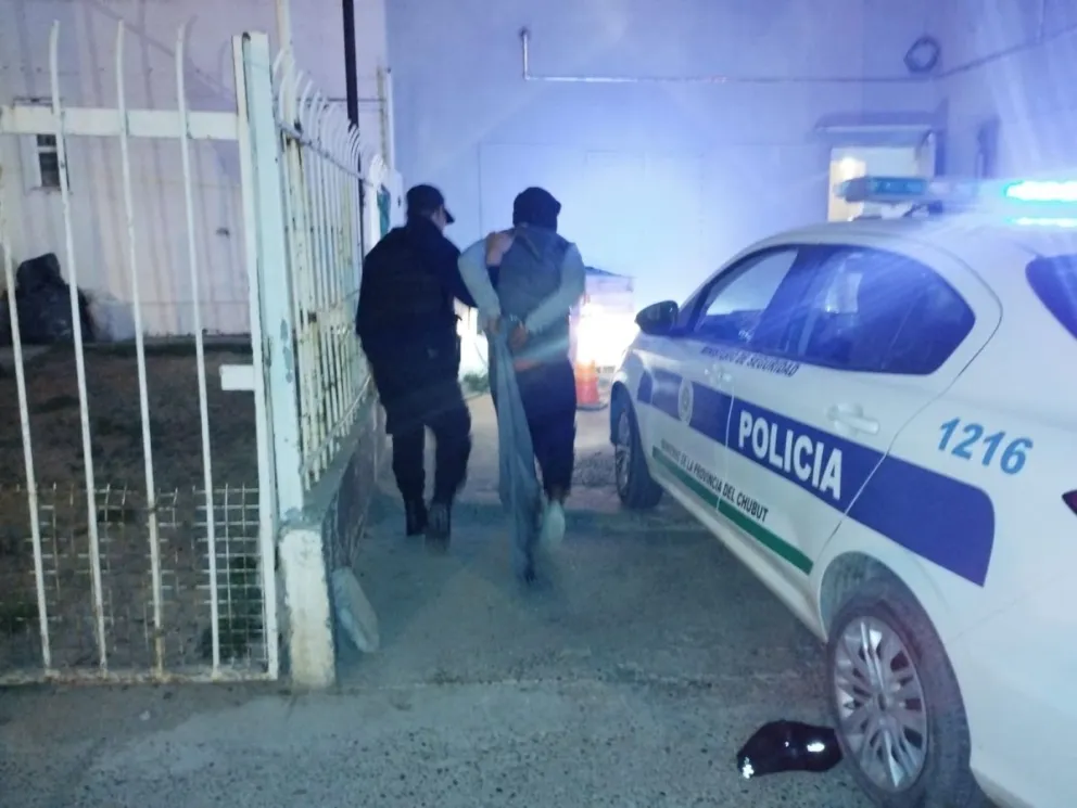 Un ladrón fue atrapado y recibió una paliza
