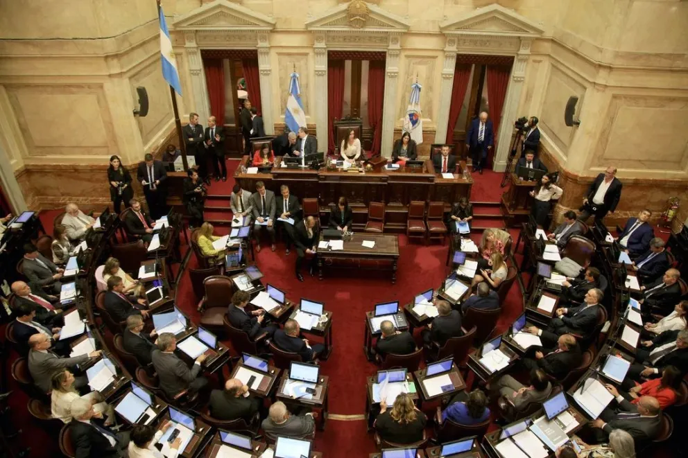 La maniobra de los senadores que les permitirá actualizarse el salario y llegar a 5 millones en bruto
