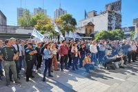 Confederación de trabajadores municipales se movilizan y denuncian al Estado Argentino