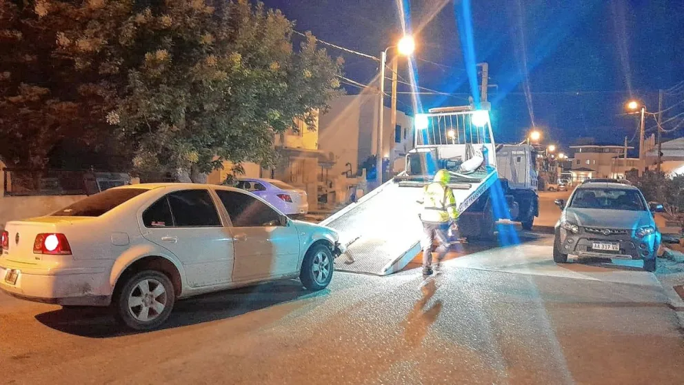 Escapó de un control y luego de una persecución fue interceptado: le secuestraron el auto