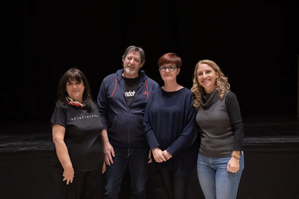 El Teatro Cervantes comenzó las audiciones para la obra "El salto de Darwin"
