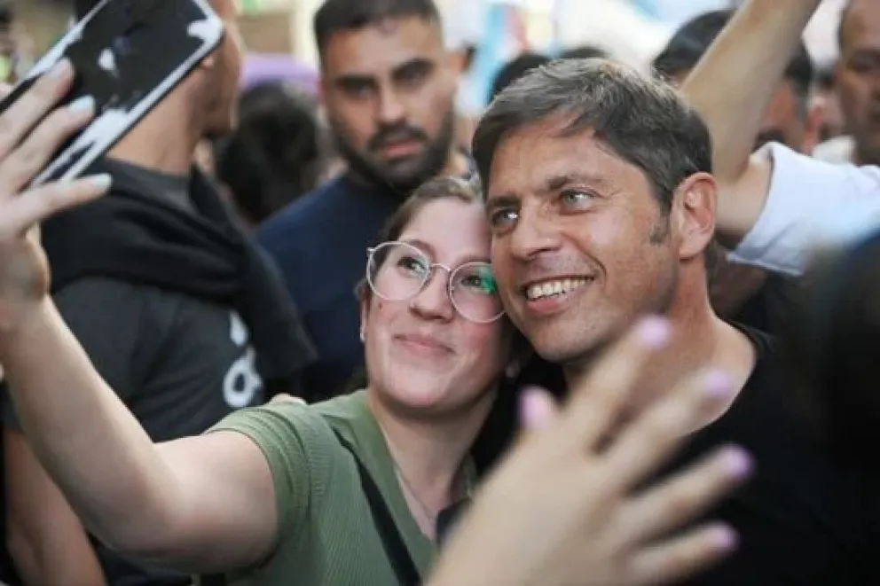 Kicillof, Lousteau, Massa y la CGT acompañaron la marcha universitaria contra el ajuste presupuestario del Gobierno