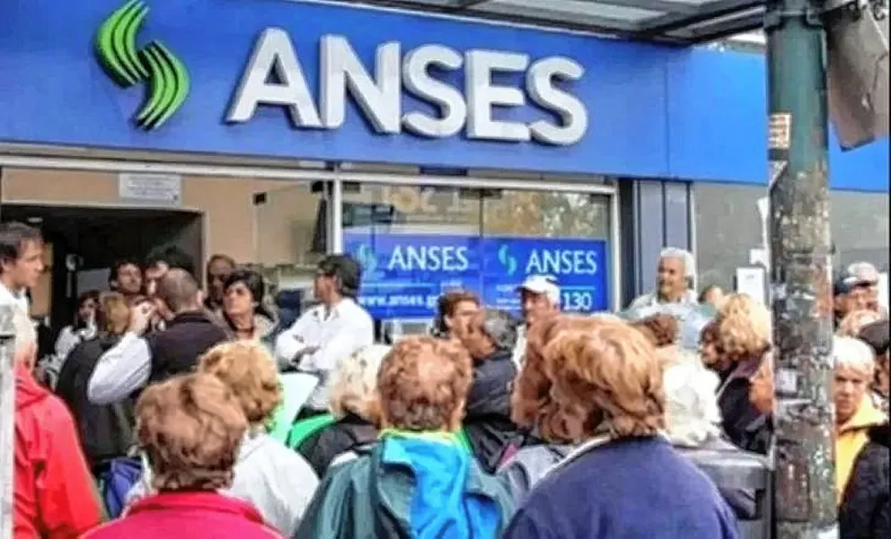 Ley Bases: el 90% de las mujeres no podrá jubilarse a los 60 años