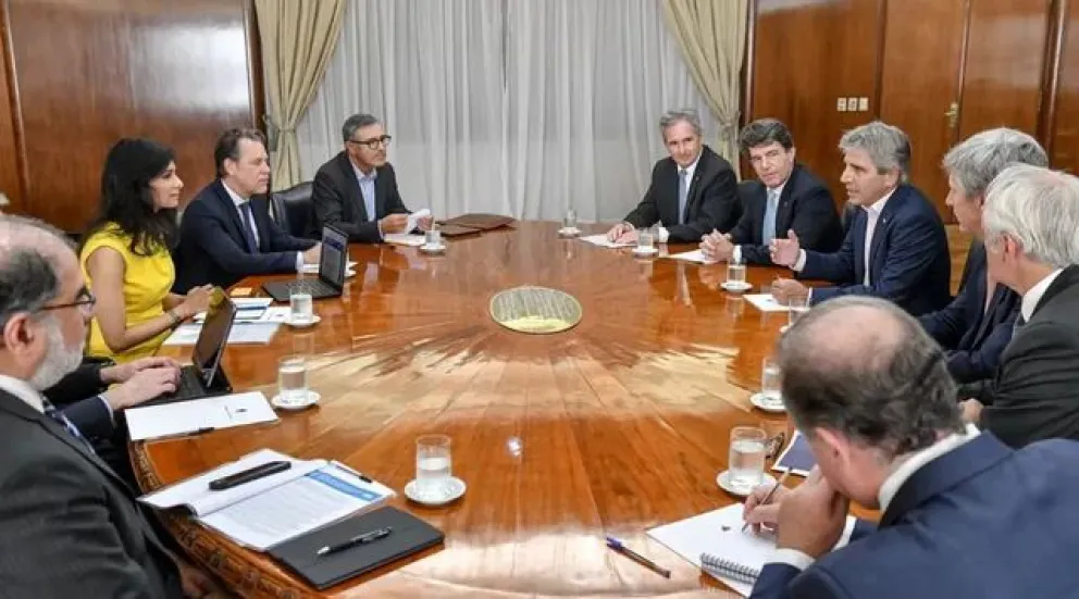 Técnicos del FMI ya avanzan con la octava revisión del acuerdo