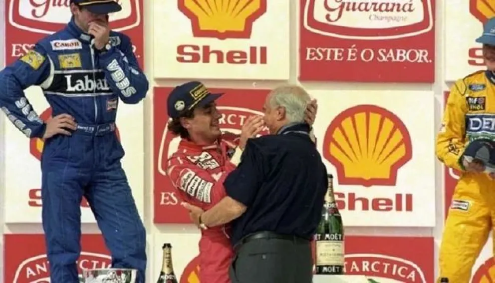 A 30 años de la muerte de Ayrton Senna, su historia de amistad con Juan Manuel Fangio